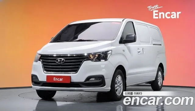 Hyundai The New Grand Starex 3