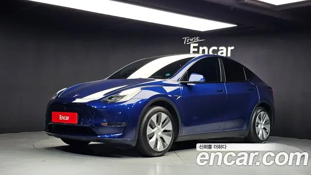 Tesla Model Y AWD