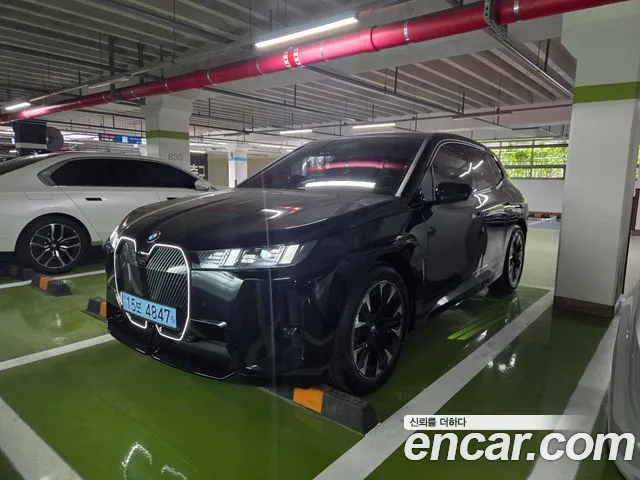 BMW iX xDrive45 M Sport Edition