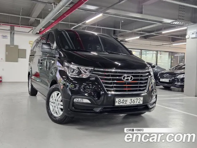 Hyundai The New Grand Starex Van 5 Smart