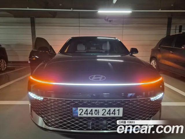 Hyundai The New Grandeur (GN7) 2.5 Gasoline 2 WD