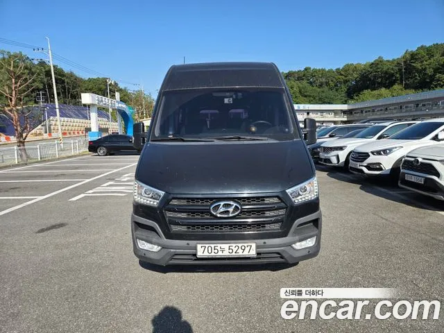 Hyundai Solati 15 Luxury