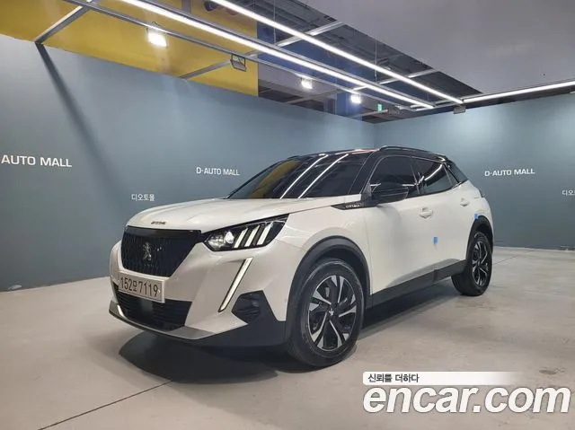 Peugeot 2008 2 generation 1.5 BlueHDi GT Line
