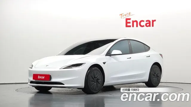 Tesla Model 3 RWD