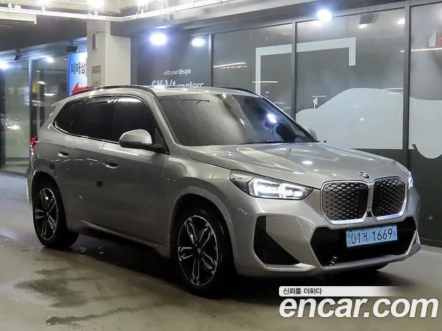 BMW iX1 (U11) xDrive 30 M Sport