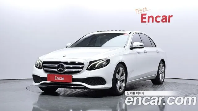 Mercedes-Benz E- W213 E200