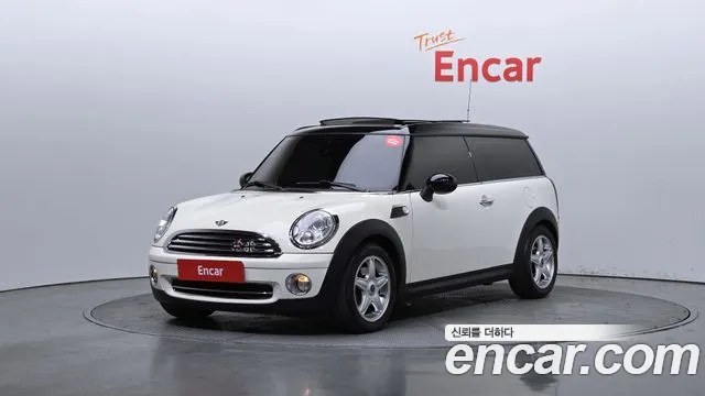 MINI Cooper Clubman Base 1
