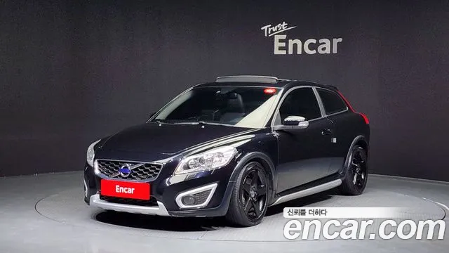 Volvo C30 D4 1