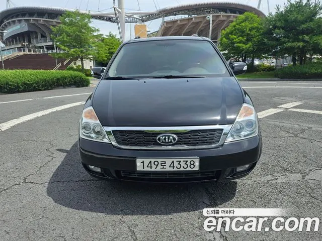 Kia Carnival R Carnival GLX Premium