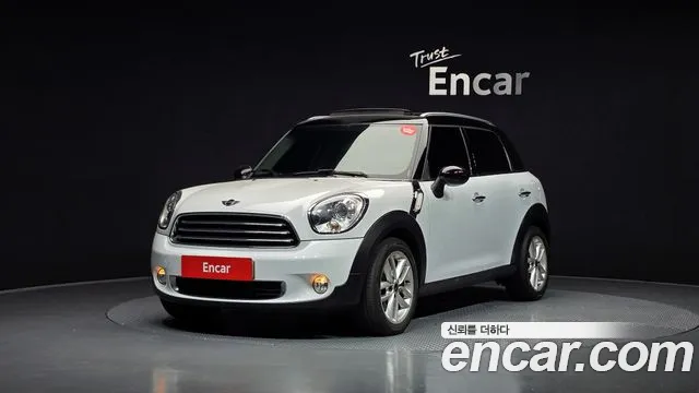 MINI Cooper Countryman Base 1