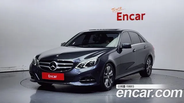 Mercedes-Benz E- W212 E220