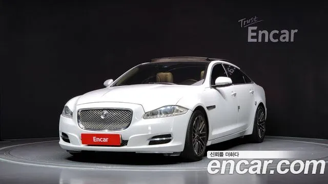 Jaguar All New XJ 3.0 SC Premium LWB X351