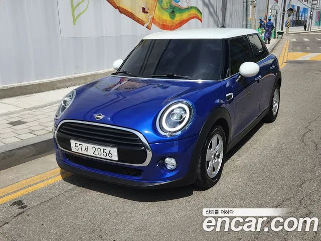 MINI Cooper 5 Base 3