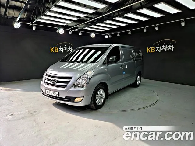 Hyundai Grand Starex 3