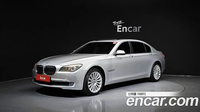 BMW 7 (F01) 740Li