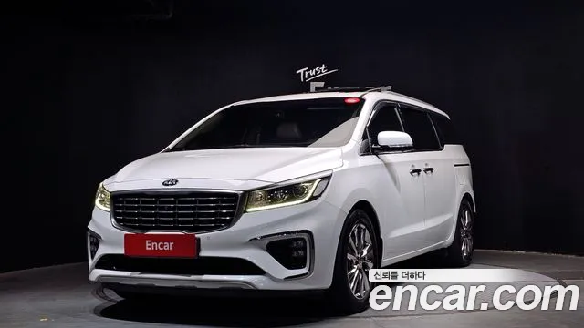 Kia The New Carnival 9 Noblesse