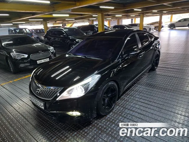 Hyundai Grandeur HG HG240