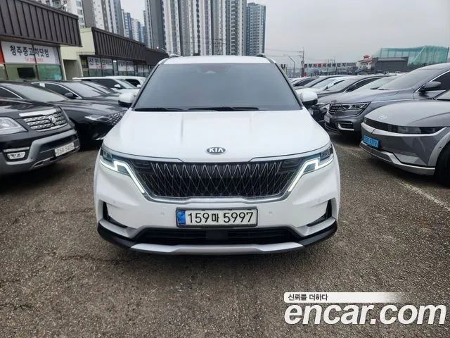 Kia The New Carnival 9 Prestige