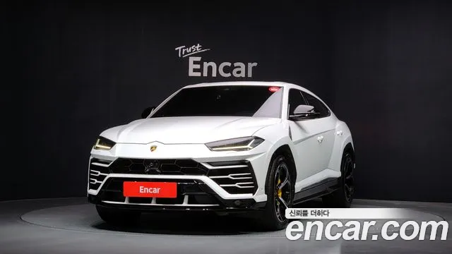 Lamborghini 4.0 V8