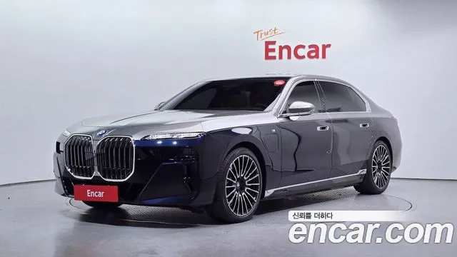 BMW 7 (G70) 750e xDrive M