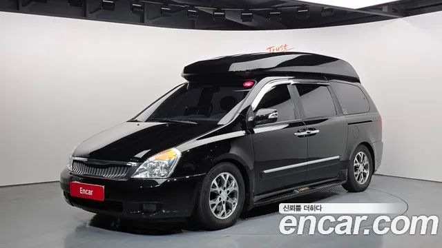 Kia Carnival R Carnival GLX Premium