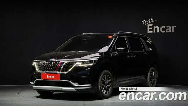 Kia Carnival 4 Gasoline 9 Prestige