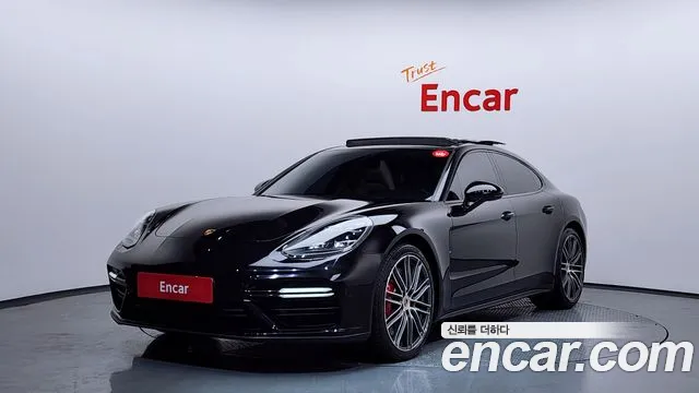 Porsche Panamera (971) 4.0 Turbo