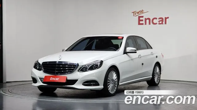 Mercedes-Benz E- W212 E300