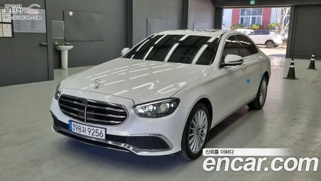 Mercedes-Benz E- W213 E250 Exclusive