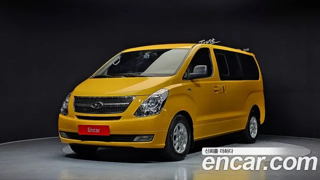 Hyundai Grand Starex /