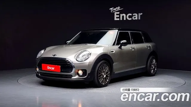 MINI Cooper Clubman Base 2