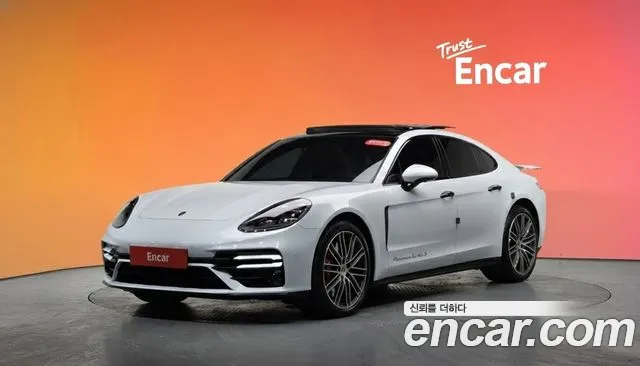 Porsche Panamera (971) 4.0 Turbo