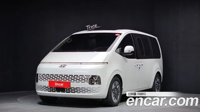 Hyundai Staria 4WD 9