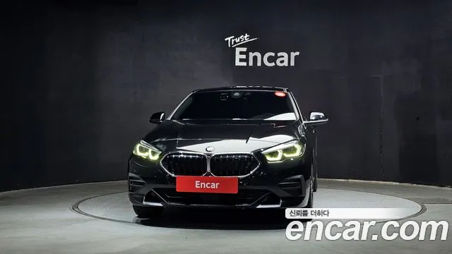 BMW 2 (F44) 220i