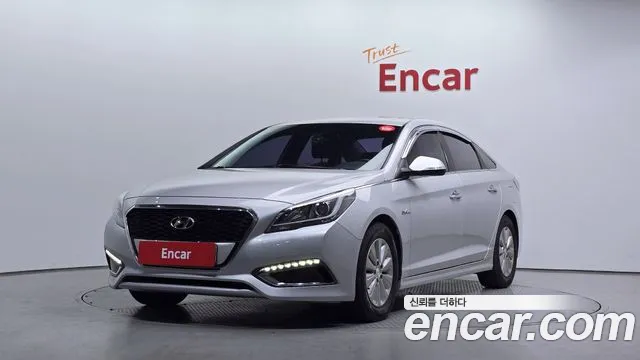 Hyundai LF Sonata Hybrid 2.0 HEV