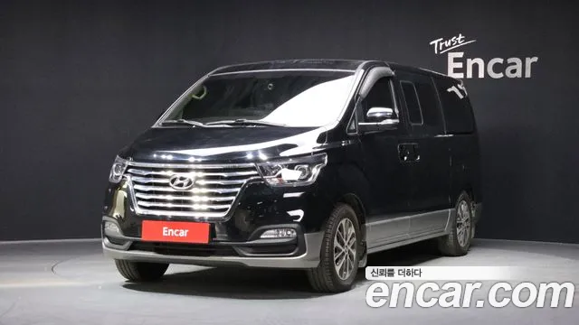 Hyundai The New Grand Starex 9 Exclusive