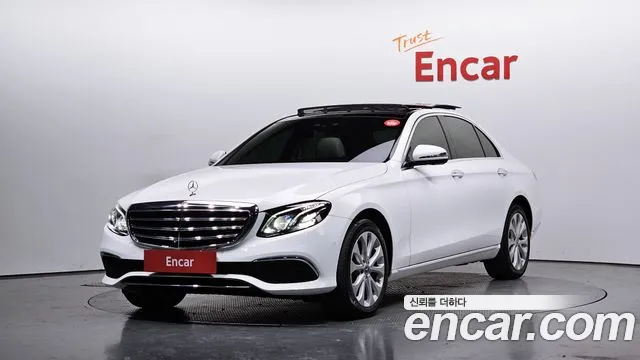 Mercedes-Benz E- W213 E300 4MATIC Exclusive