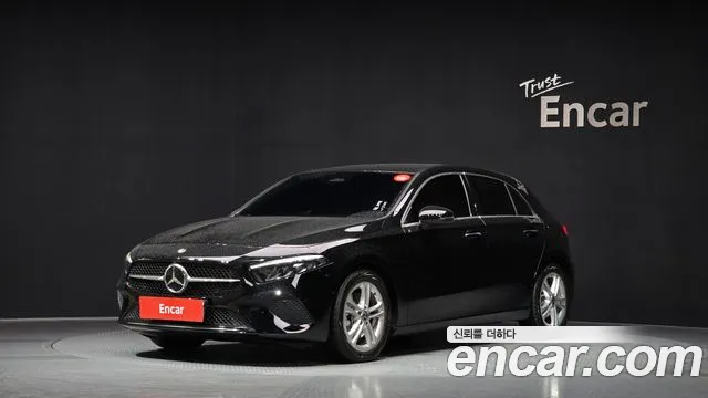 Mercedes-Benz A- W177 A220
