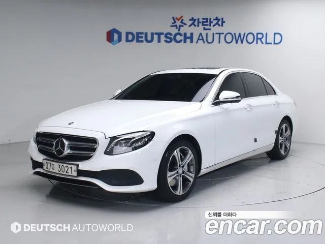 Mercedes-Benz E- W213 E300 4MATIC