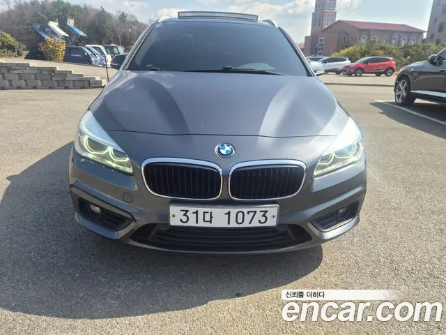 BMW 2 (F45)