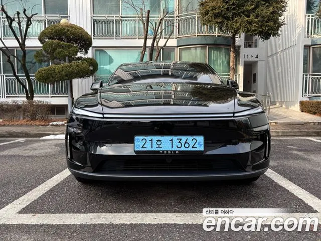 Tesla Y RWD