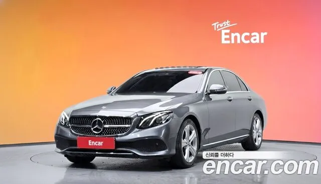 Mercedes-Benz E- W213 E200