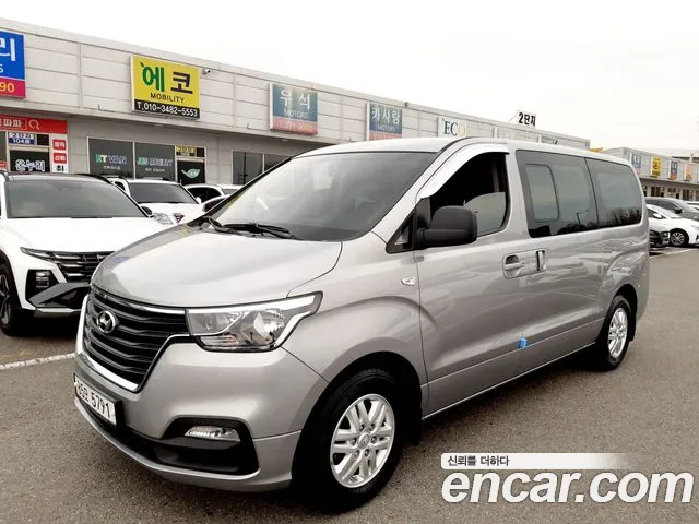 Hyundai The New Grand Starex 5