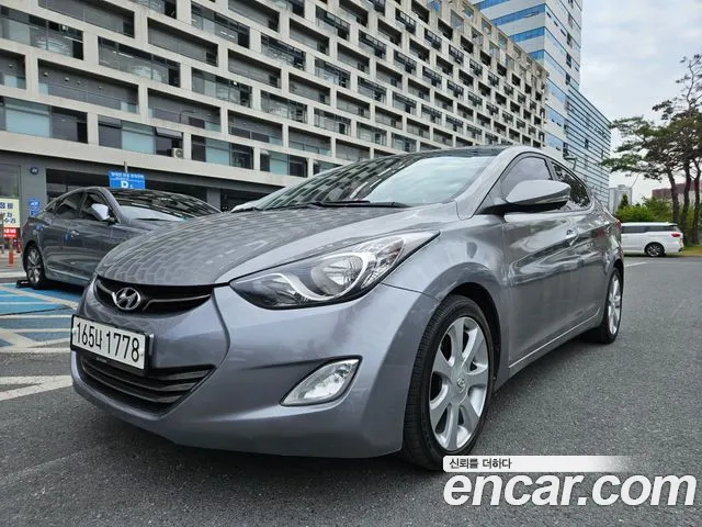 Hyundai Avante MD M16 GDI