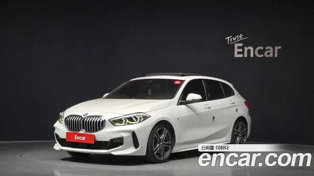 BMW 1 (F40) 118d M