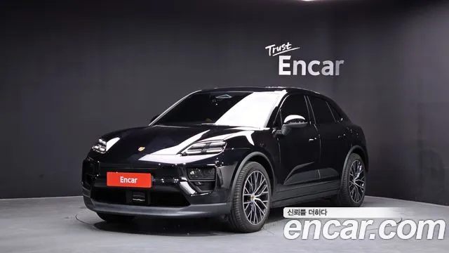 Porsche Macan EV 4S