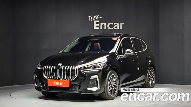 BMW 2 (U06) 220i M