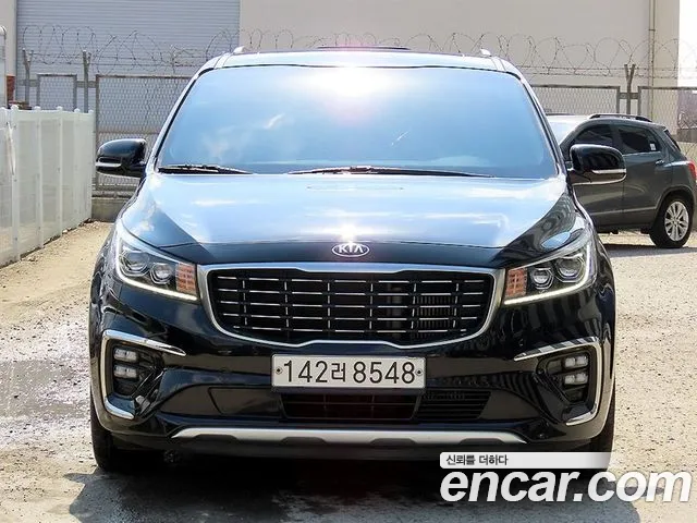 Kia The New Carnival 9 Noblesse