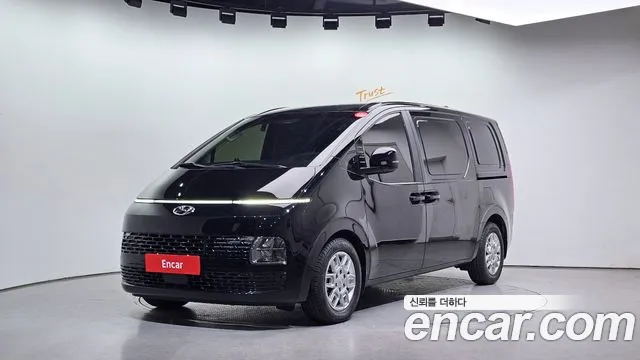 Hyundai Staria 3