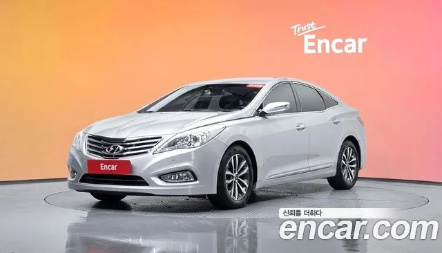 Hyundai Grandeur HG HG240